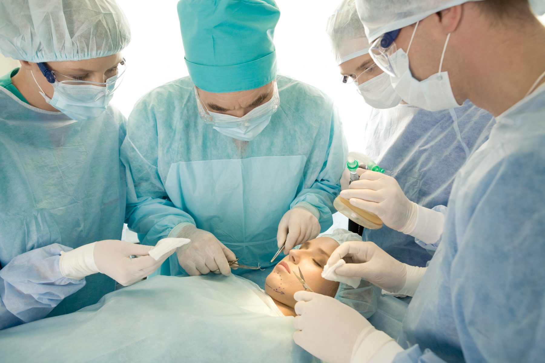 5 Myths About Doctors Who Perform Cosmetic Surgery Lookyoungernews